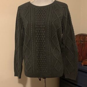 GAP Women’s Cable Knit Sweater
